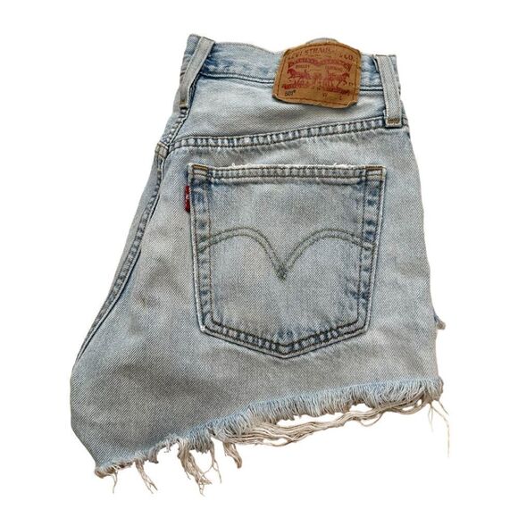 Levi 501 Raw Hem Denim Jean Light Distressed 90’s Vibe Summer Streetwear Shorts - Picture 2 of 8